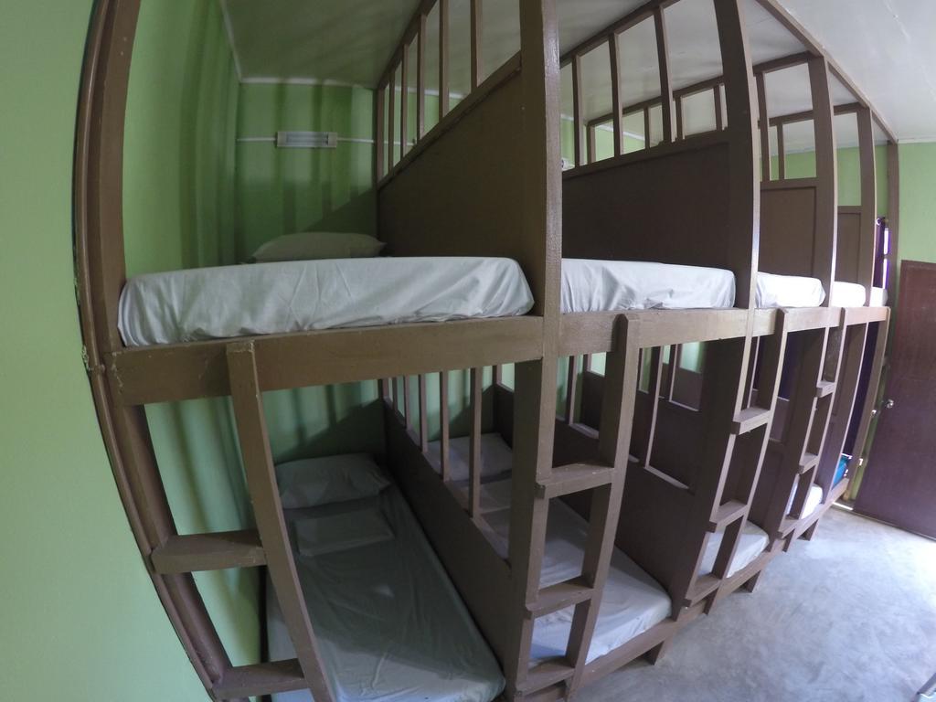 Malapascua Budget Inn Mbi Dive Center Екстериор снимка